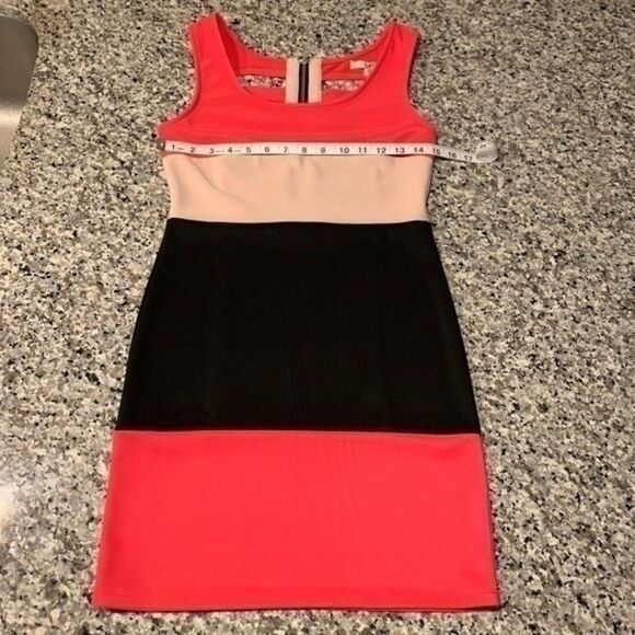 Revolve Dress Women’s M - Picture 5 of 8